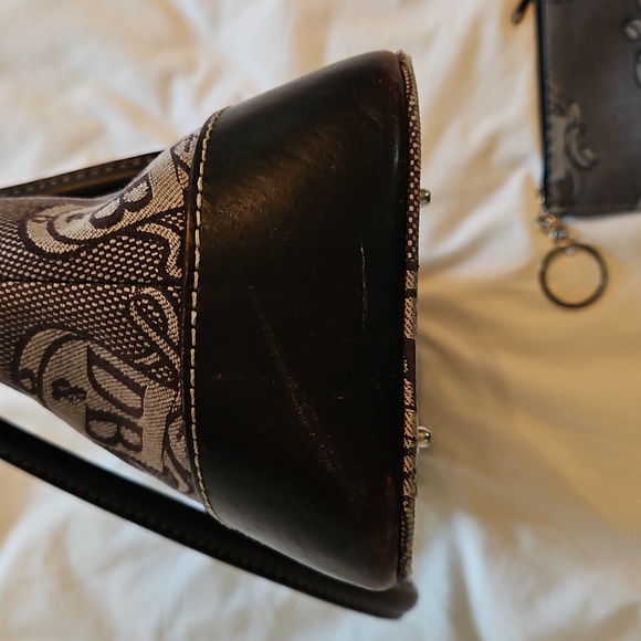 Dooney & Bourke Logo Bag and Pouch - Picture 7 of 10